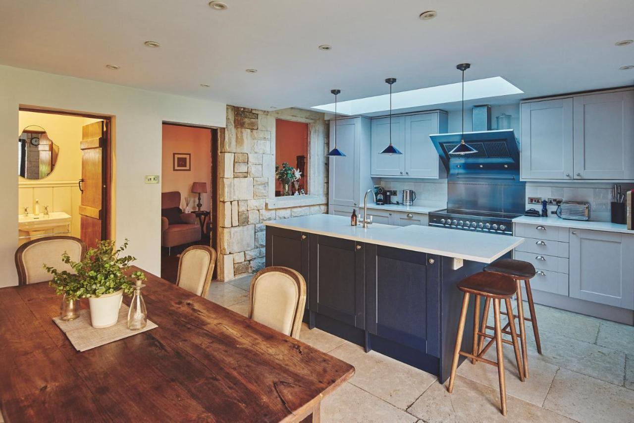 Large Stylish Luxury Cotswold Cottage - Ideal For Families, W/ Ev Charging Andoversford Εξωτερικό φωτογραφία