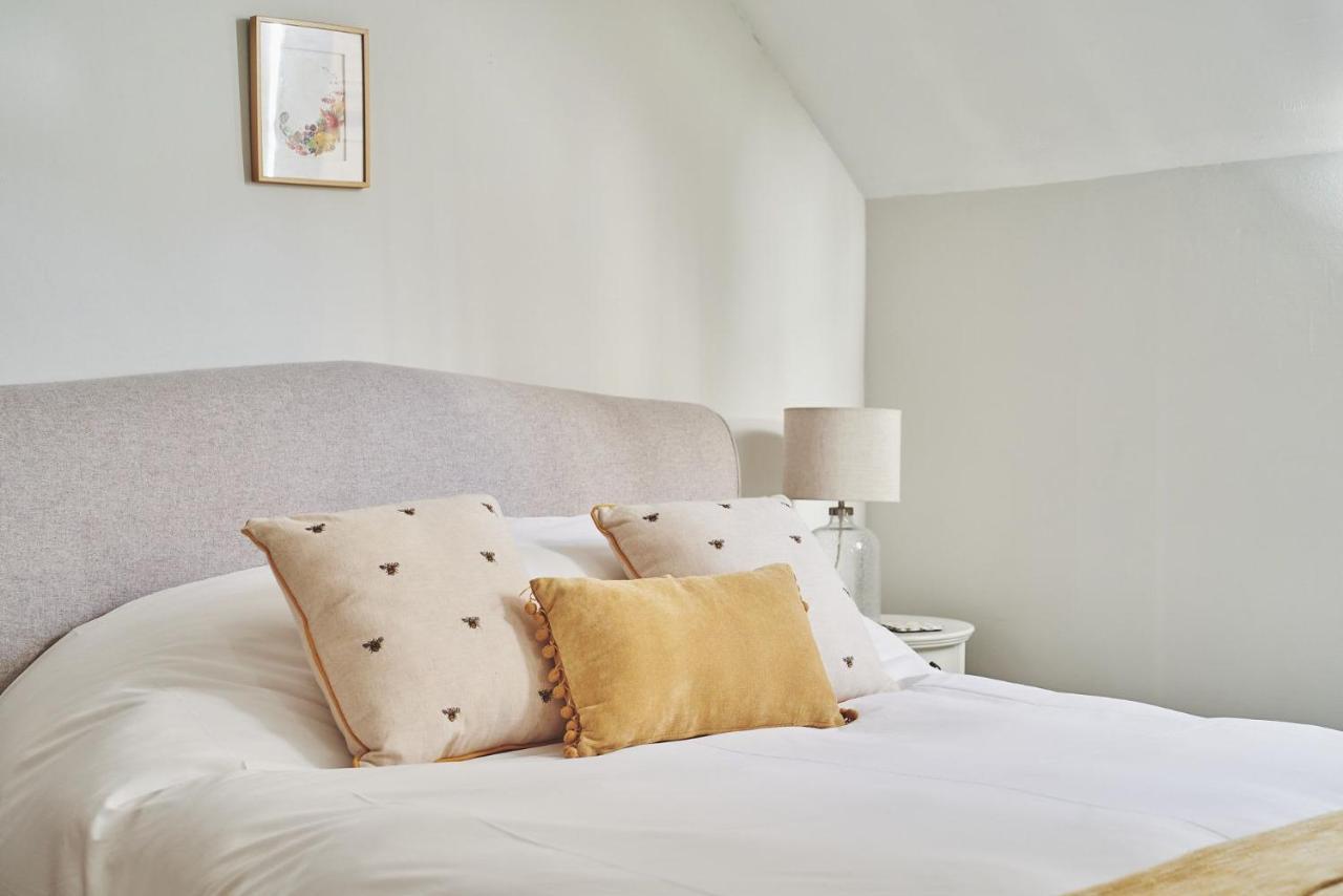 Large Stylish Luxury Cotswold Cottage - Ideal For Families, W/ Ev Charging Andoversford Εξωτερικό φωτογραφία
