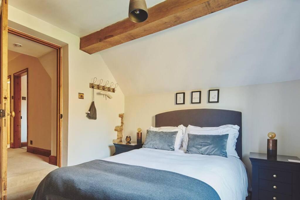 Large Stylish Luxury Cotswold Cottage - Ideal For Families, W/ Ev Charging Andoversford Εξωτερικό φωτογραφία